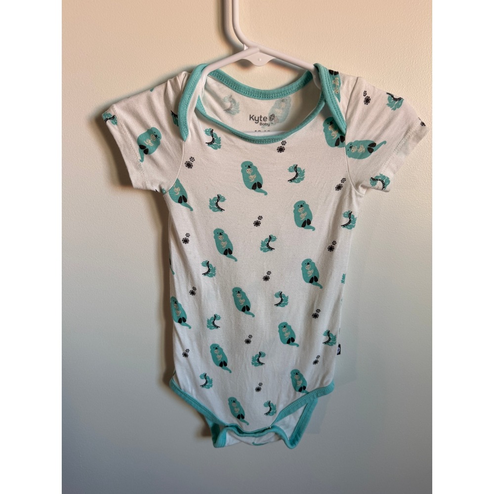 Kyte Baby Robin Cuddle Bamboo Short Sleeve Bodysuit 12-18 Months